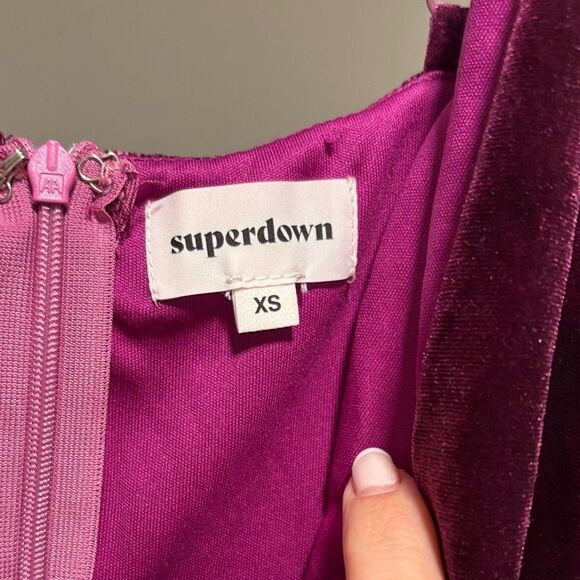 Super down Elegant Velvet Gown in Deep Purple with slit, size XS. NWT - Picture 3 of 9